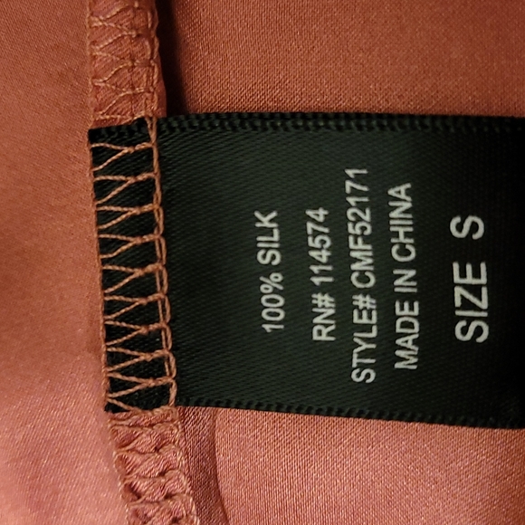 Bellatrix silk blouse, size Small, color apricot - Picture 10 of 11